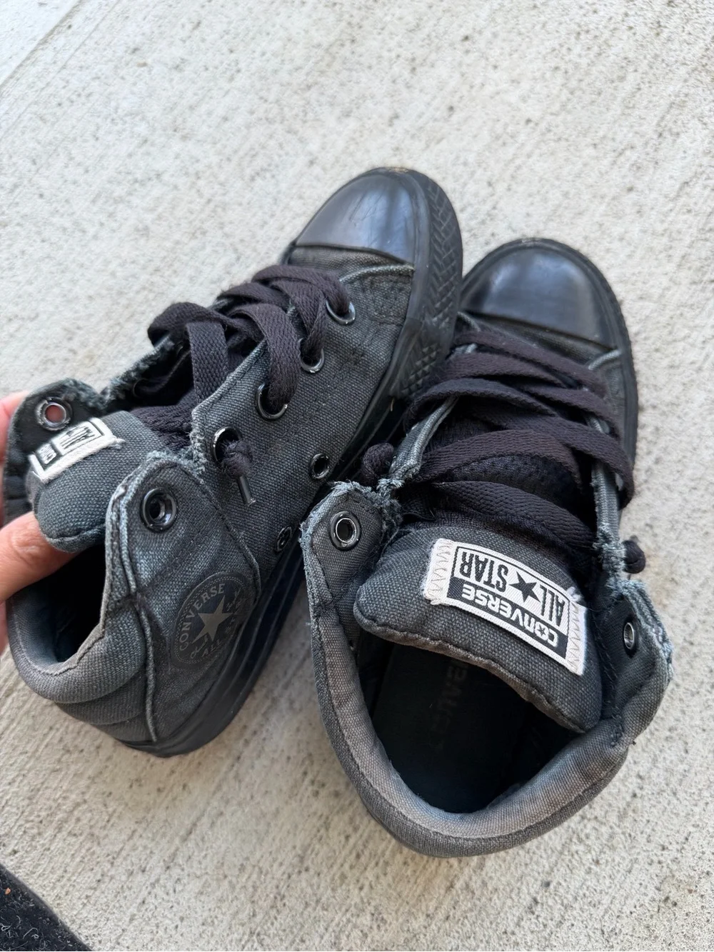 Boy's Converse Chuck Taylor All Star Mid Sneaker size 13